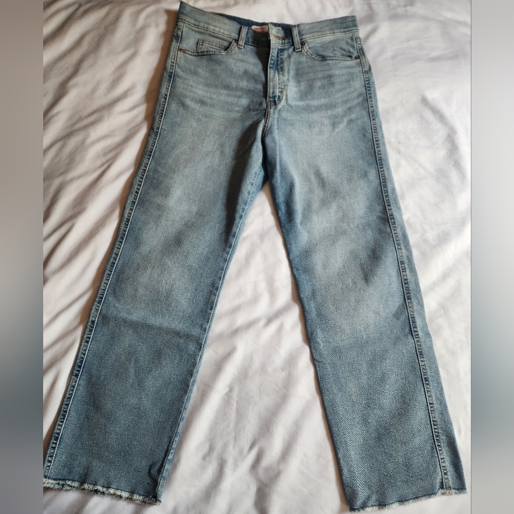 Signature Blue Straight Leg Jeans with Classic Denim Wash